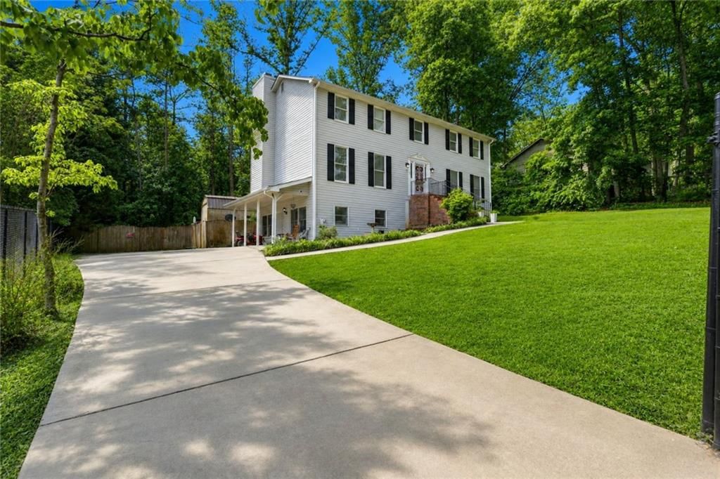 305 Saint Patrick Drive SW, Mableton, GA 30126