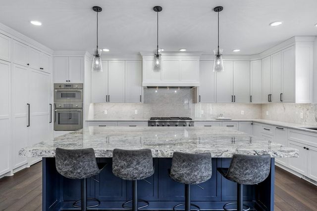 925 Minnesota Lane N, Plymouth, MN 55447