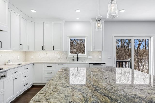 925 Minnesota Lane N, Plymouth, MN 55447