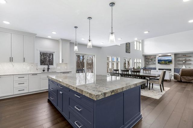 925 Minnesota Lane N, Plymouth, MN 55447