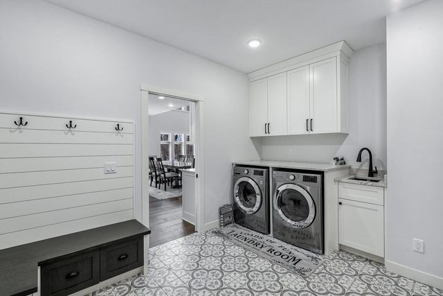 925 Minnesota Lane N, Plymouth, MN 55447