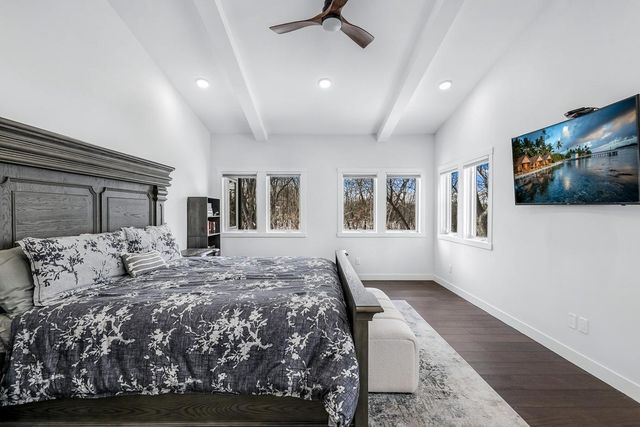 925 Minnesota Lane N, Plymouth, MN 55447