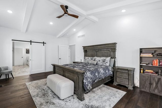 925 Minnesota Lane N, Plymouth, MN 55447