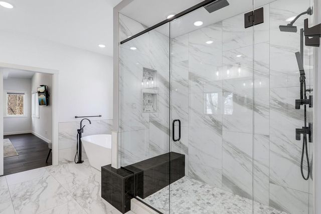 925 Minnesota Lane N, Plymouth, MN 55447