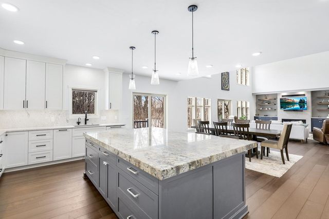 925 Minnesota Lane N, Plymouth, MN 55447