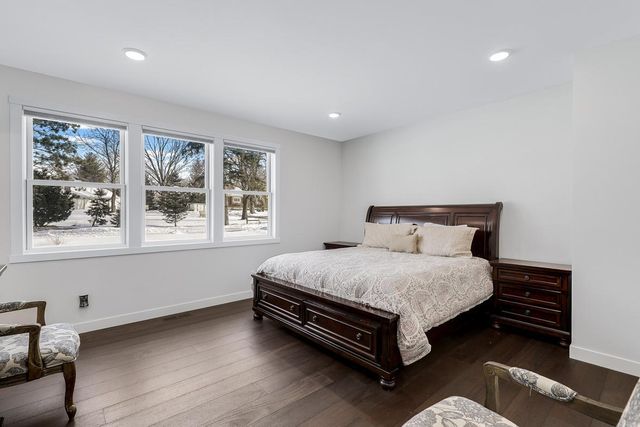 925 Minnesota Lane N, Plymouth, MN 55447