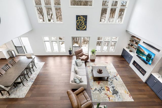 925 Minnesota Lane N, Plymouth, MN 55447