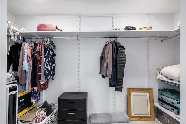 925 Minnesota Lane N, Plymouth, MN 55447