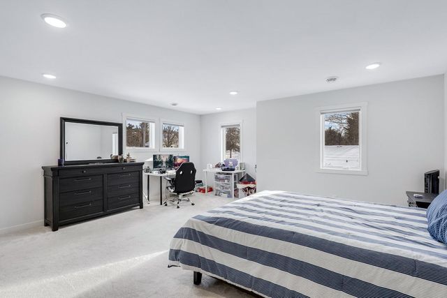 925 Minnesota Lane N, Plymouth, MN 55447