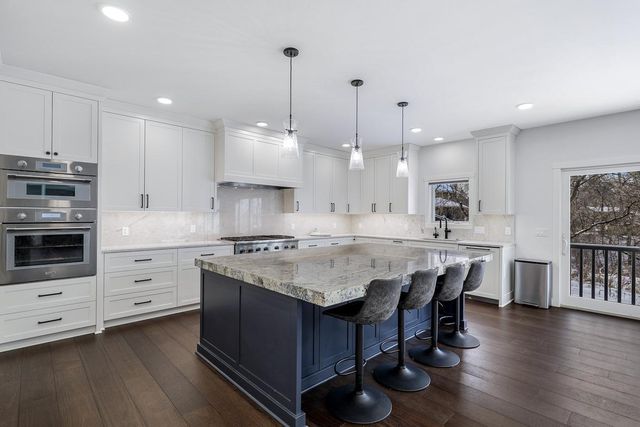 925 Minnesota Lane N, Plymouth, MN 55447