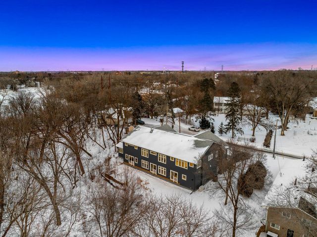 925 Minnesota Lane N, Plymouth, MN 55447