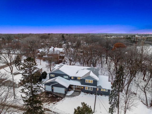 925 Minnesota Lane N, Plymouth, MN 55447