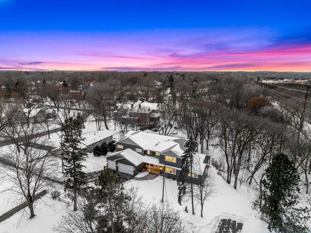 925 Minnesota Lane N, Plymouth, MN 55447