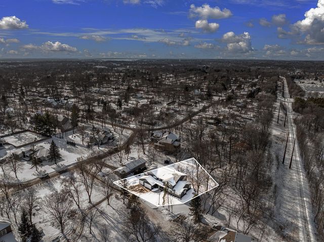 925 Minnesota Lane N, Plymouth, MN 55447