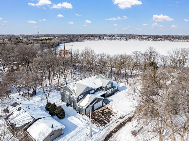 925 Minnesota Lane N, Plymouth, MN 55447