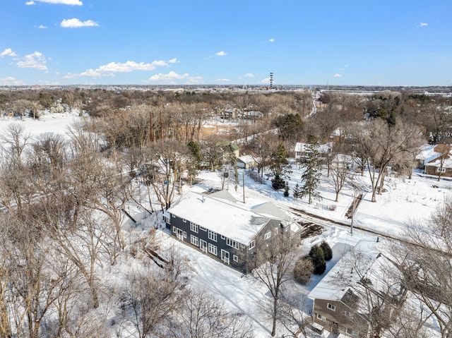 925 Minnesota Lane N, Plymouth, MN 55447