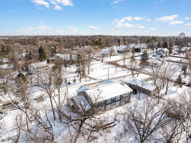 925 Minnesota Lane N, Plymouth, MN 55447