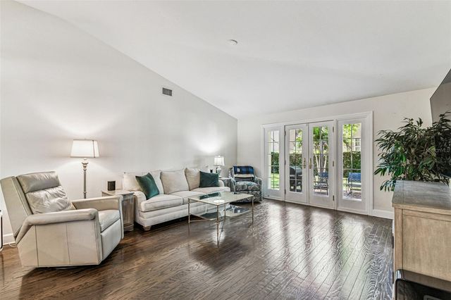 4602 W BROWNING AVENUE, Tampa, FL 33629