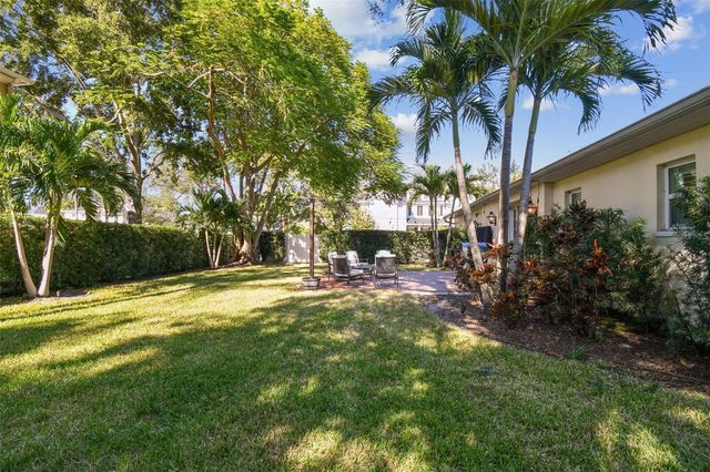4602 W BROWNING AVENUE, Tampa, FL 33629