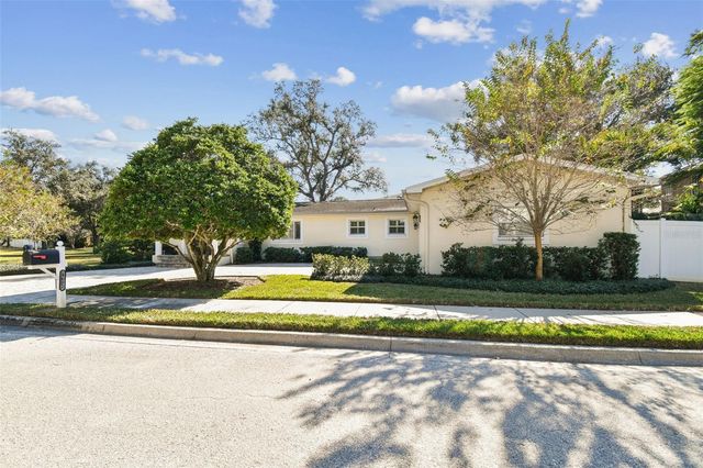 4602 W BROWNING AVENUE, Tampa, FL 33629