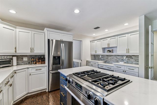 4602 W BROWNING AVENUE, Tampa, FL 33629