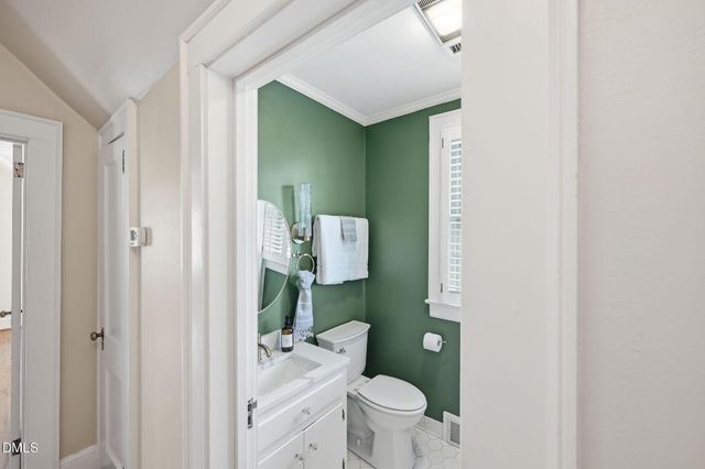 533 Parkview Drive, Burlington, NC 27215