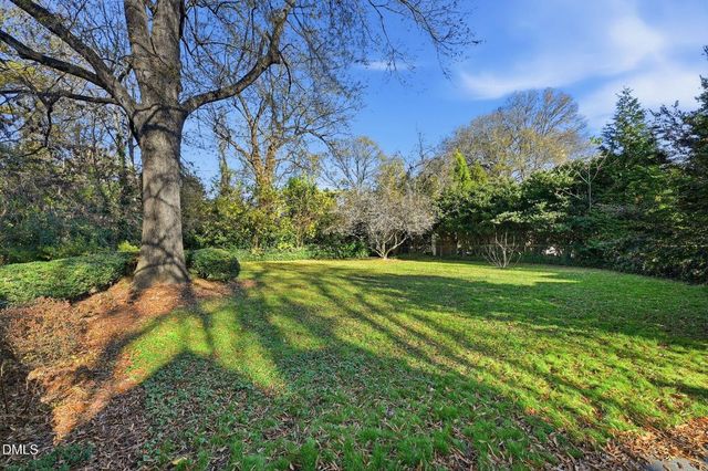 533 Parkview Drive, Burlington, NC 27215