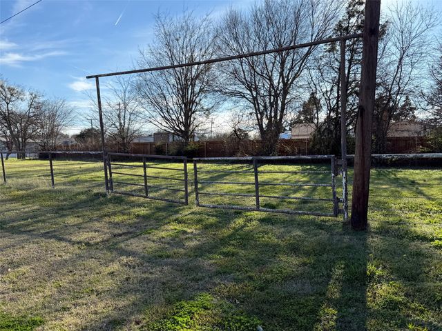 4400 W Park Row Boulevard, Corsicana, TX 75110