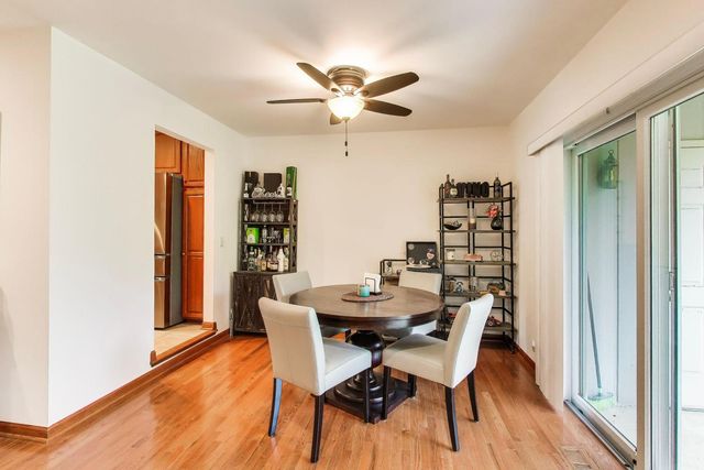 601 Country Lane, Des Plaines, IL 60016