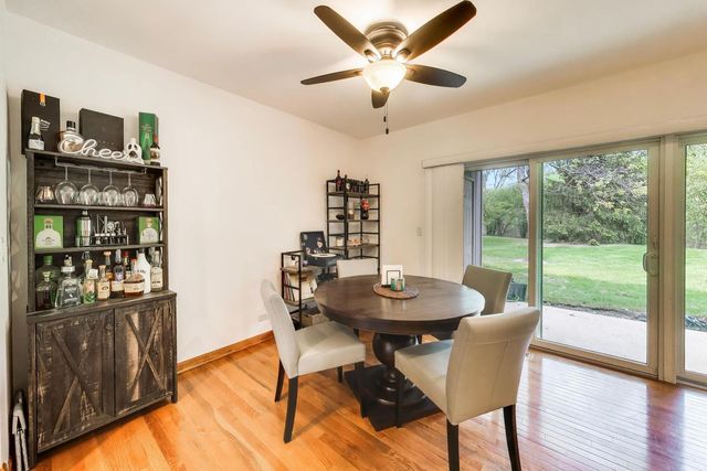 601 Country Lane, Des Plaines, IL 60016