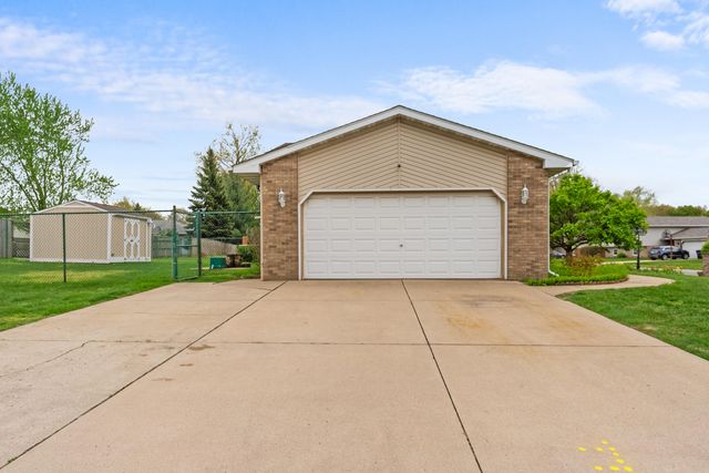 2209 Poinsettia Street, Portage, IN 46368