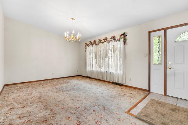 2209 Poinsettia Street, Portage, IN 46368