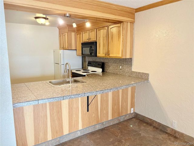 805 29th St 253, Boulder, CO 80303