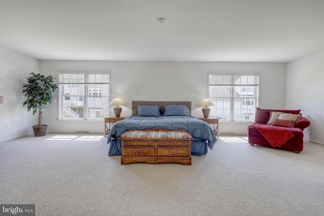 5680 CHARLTON WAY, Mechanicsburg, PA 17050