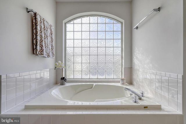 5680 CHARLTON WAY, Mechanicsburg, PA 17050