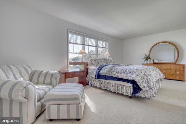5680 CHARLTON WAY, Mechanicsburg, PA 17050