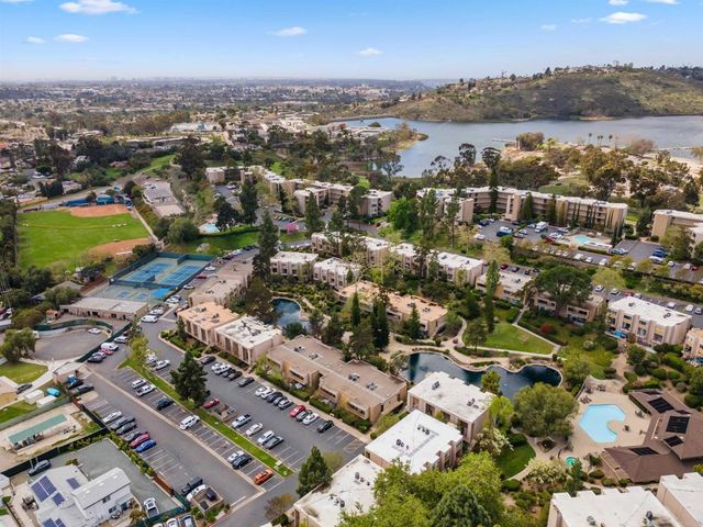 5700 Baltimore Drive 195, La Mesa, CA 91942