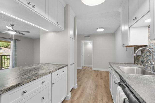 5700 Baltimore Drive 195, La Mesa, CA 91942