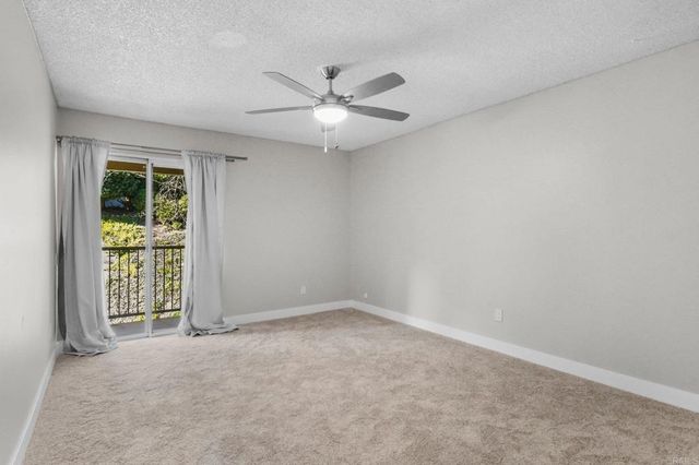 5700 Baltimore Drive 195, La Mesa, CA 91942