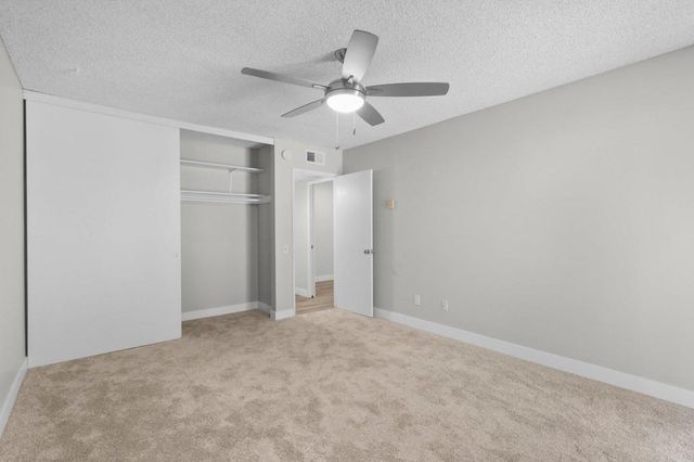 5700 Baltimore Drive 195, La Mesa, CA 91942