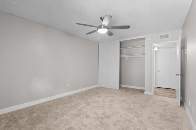 5700 Baltimore Drive 195, La Mesa, CA 91942