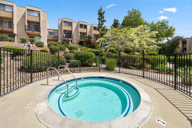 5700 Baltimore Drive 195, La Mesa, CA 91942