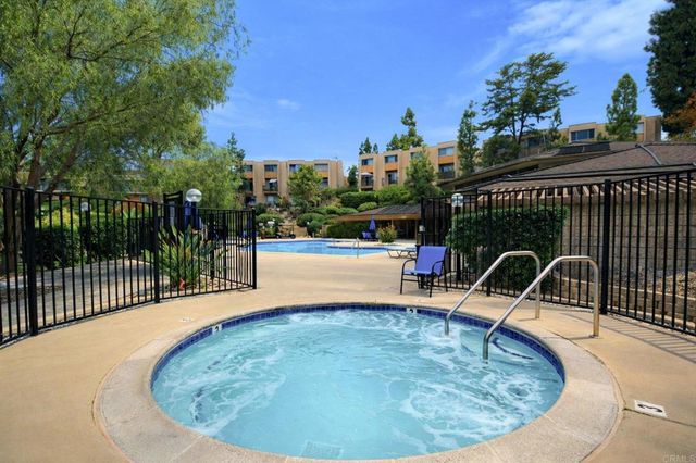 5700 Baltimore Drive 195, La Mesa, CA 91942