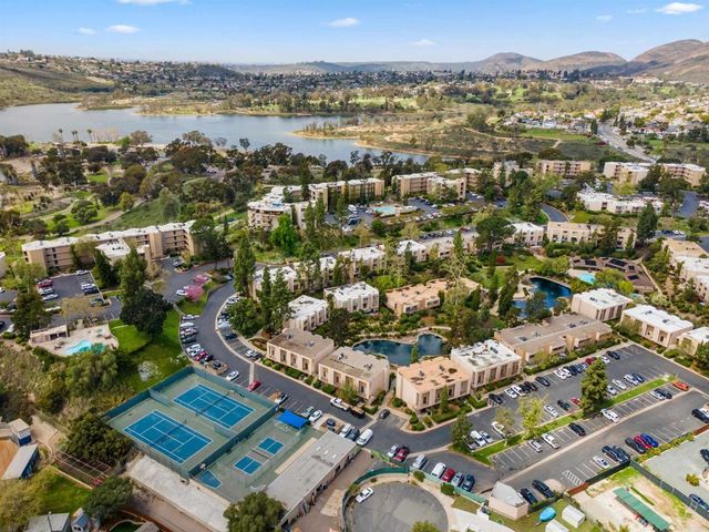 5700 Baltimore Drive 195, La Mesa, CA 91942