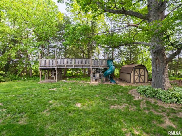 244 WHISPERING OAKS Drive, Germantown Hills, IL 61548