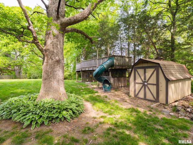 244 WHISPERING OAKS Drive, Germantown Hills, IL 61548