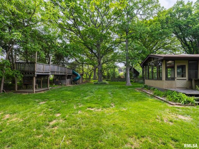 244 WHISPERING OAKS Drive, Germantown Hills, IL 61548