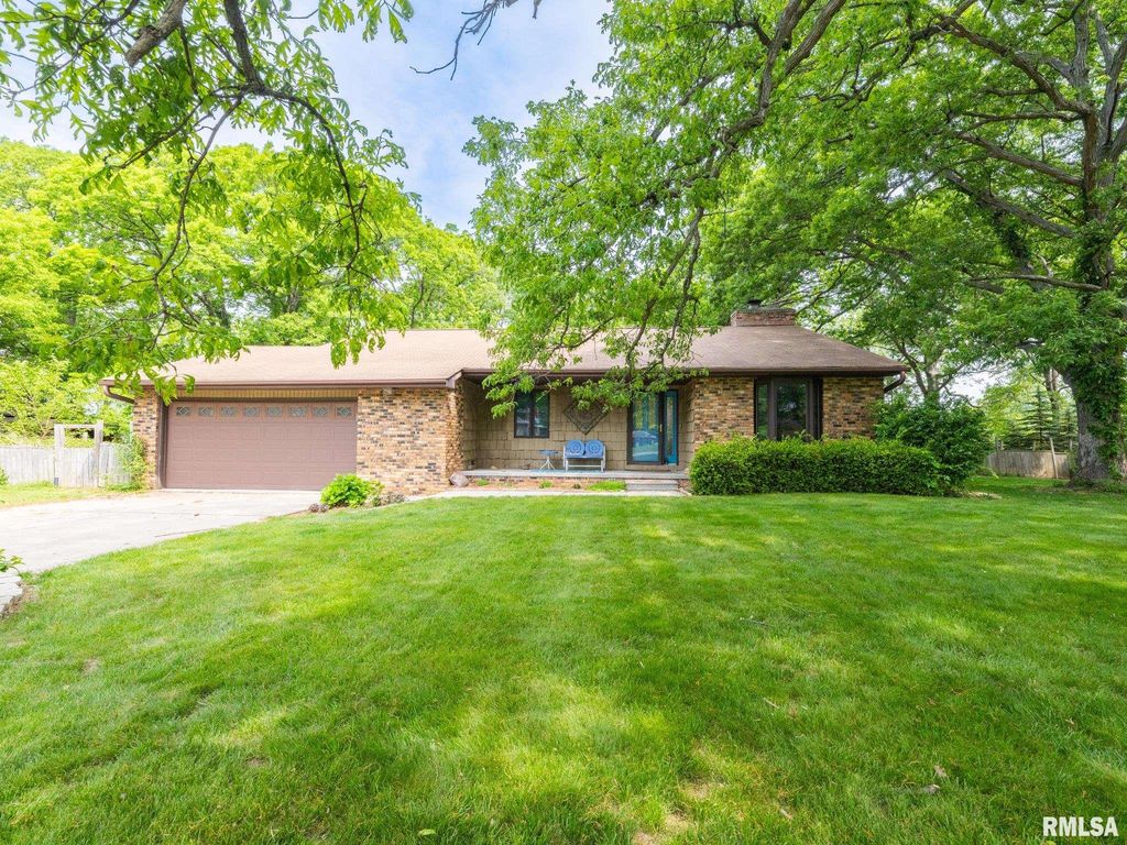 244 WHISPERING OAKS Drive, Germantown Hills, IL 61548