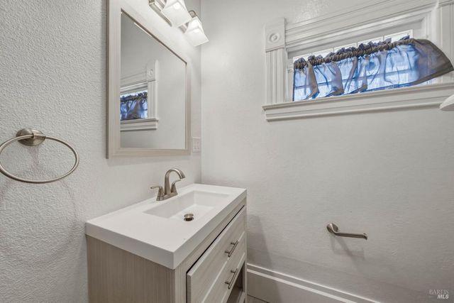 107 Sebastopol Ave, Santa Rosa, CA 95407