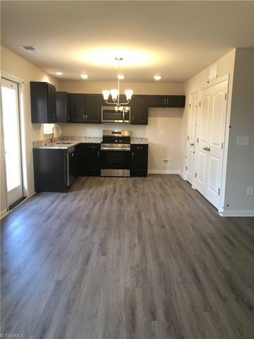 622 Cox Avenue, Thomasville, NC 27360